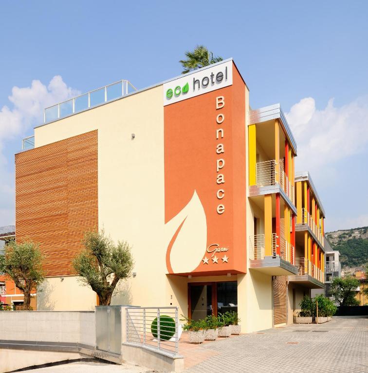 Eco Hotel Bonapace Torbole Sul Garda Exterior foto